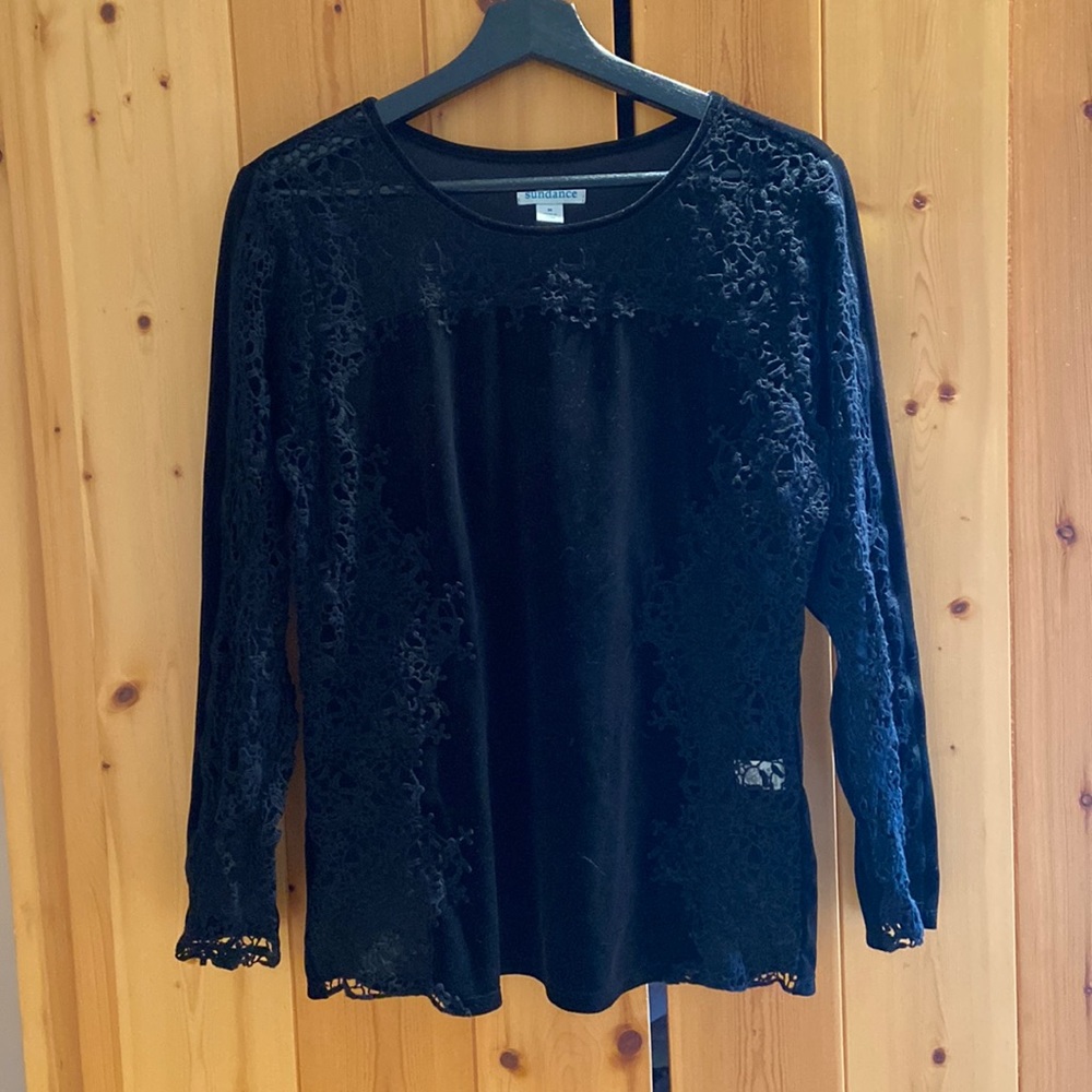 Sundance velour and embroidered top size medium